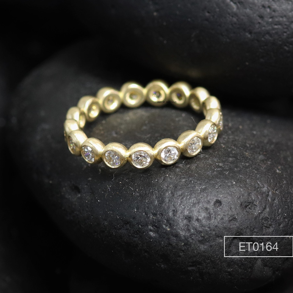 Frosted 18ct yellow Gold Diamond set full eternity.